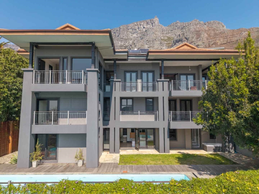 5 Bedroom Property for Sale in Higgovale Western Cape